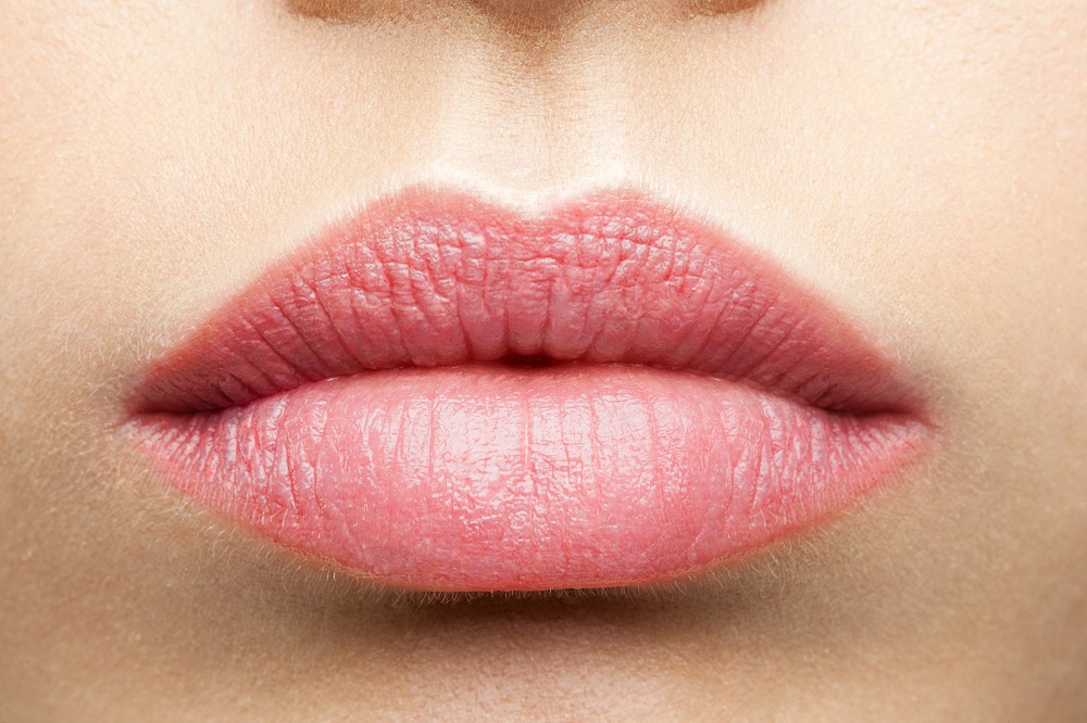 Natural frosted pink lips