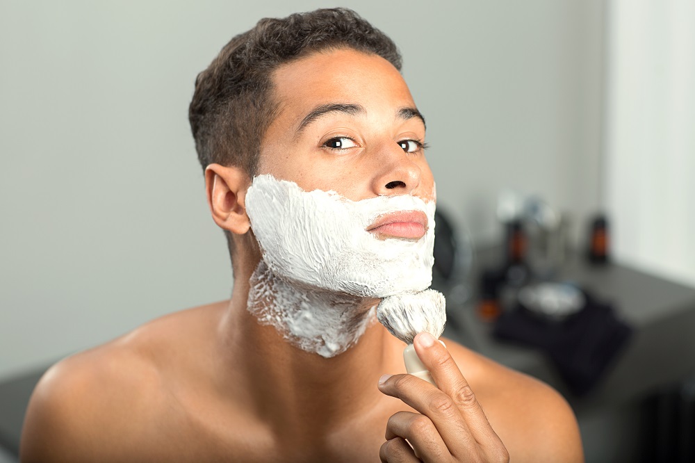 mens-skincare-lifestyle-model-applying-shaving-foam-in-bathroomresized