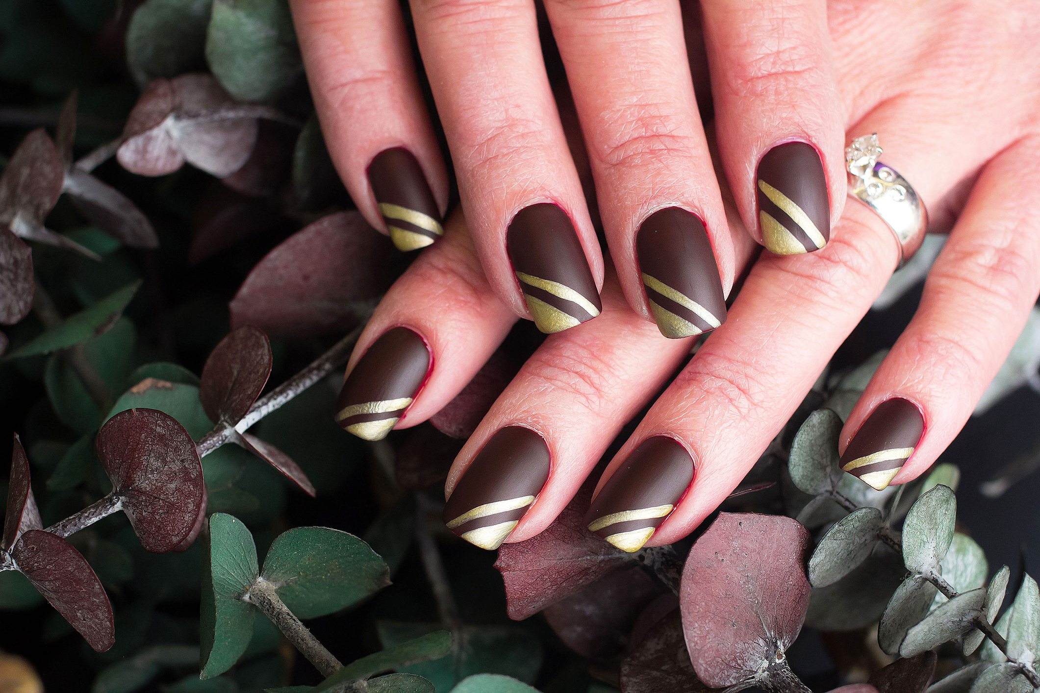 Striped fall inspired manicure