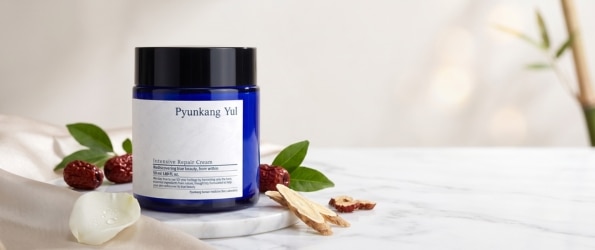 Pyunkang Yul Intensive Repair Cream, crema viso con ingredienti ispirati alla medicina orientale per nutrire, lenire e rigenerare la pelle