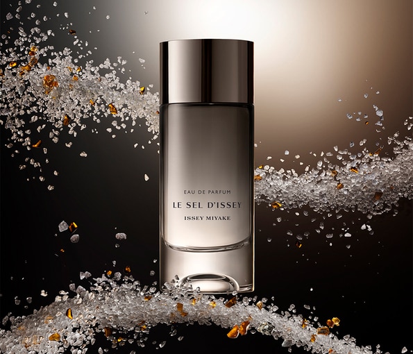 Issey Miyake Le Sel D&apos;Issey - Eau de Parfum con cristalli di sale, fragranza raffinata e luminosa.