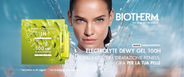 Biotherm Aquasource Electrolyte Dewy Gel 100H con grafica d’acqua sullo sfondo; testo che evidenzia idratazione fitness per la pelle, riempimento delle linee sottili in 1 ora e 100 ore di idratazione, con flacone verde del prodotto in primo piano.