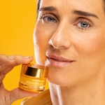 15 ML Apivita BEESSENTIAL OILS Balsamo Notte Rinforzante e Nutriente Trattamento Supplementare per la pelle 4 di 7 Balsamo Notte Rinforzante e Nutriente Trattamento Supplementare per la pelle
