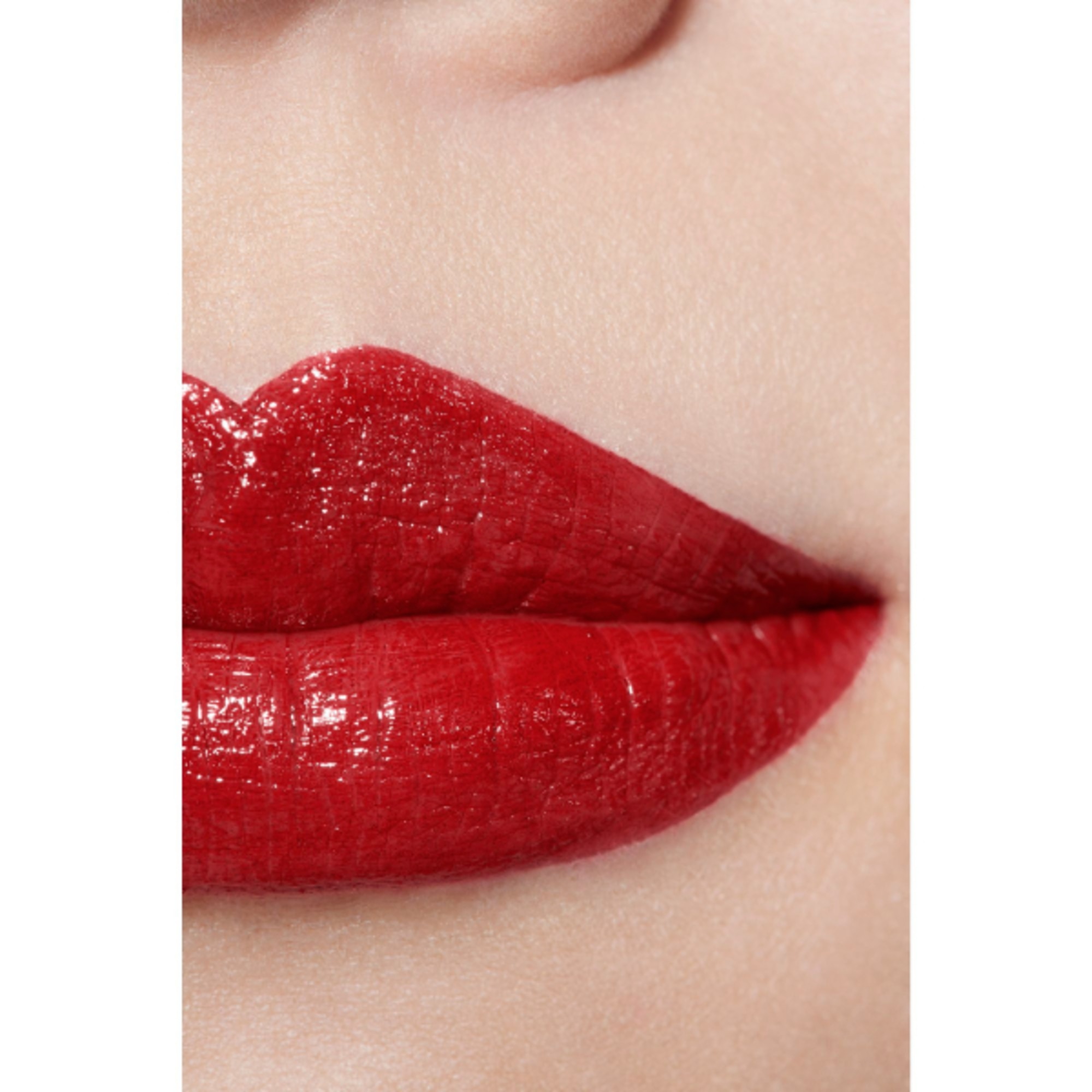 ROSSETTO SATINATO A LUNGA TENUTA – IDRATANTE E LEVIGANTE