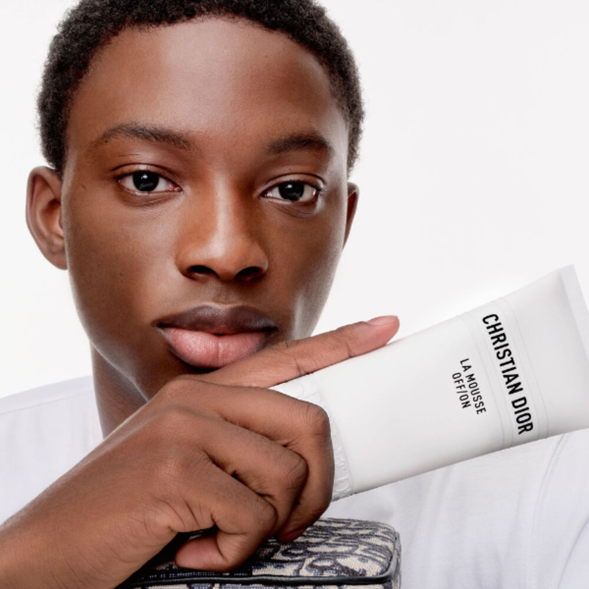 Mousse Detergente, Purificante e Idratante per il Viso