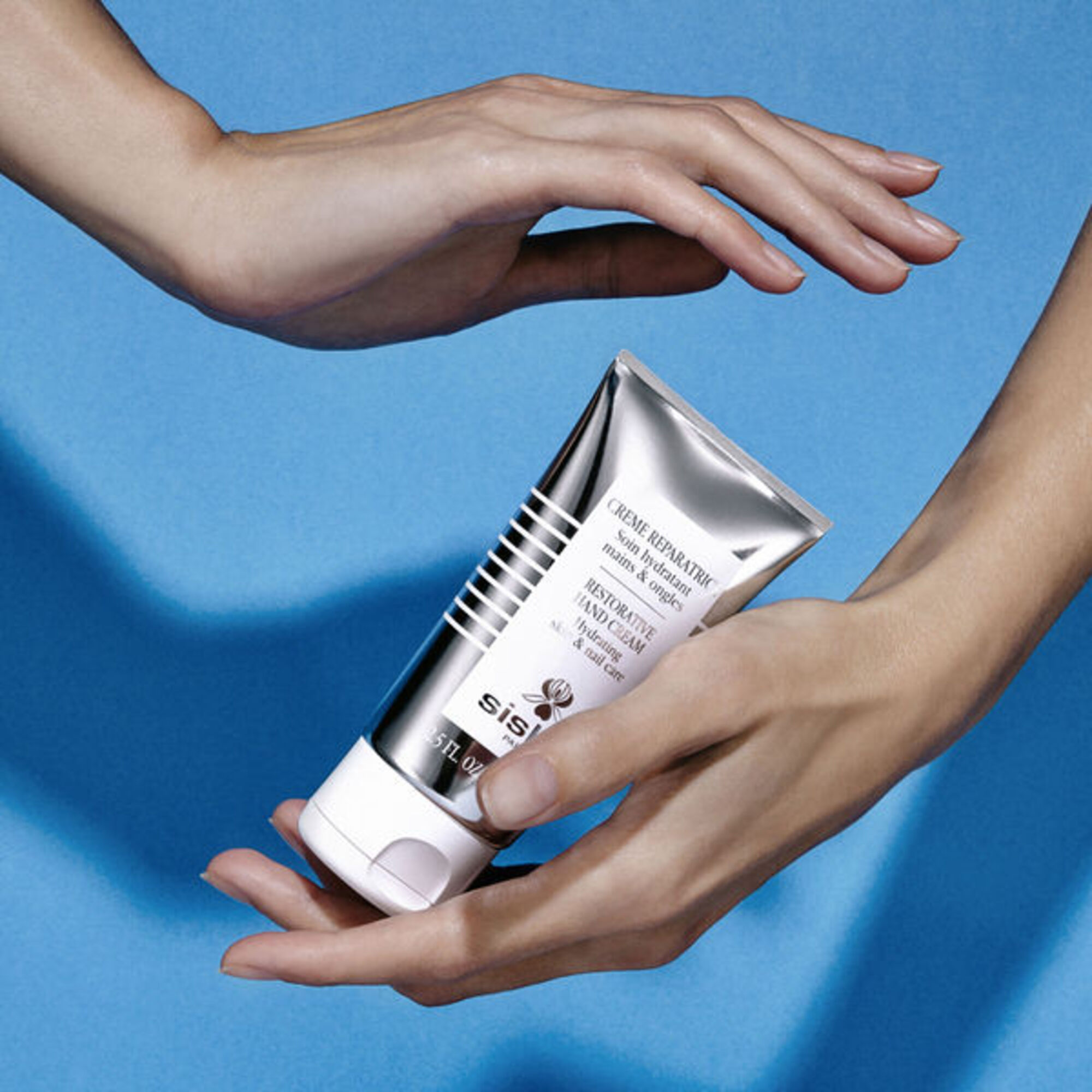 75 ML Sisley CREME REPARATRICE MAINS Soin hydratant mains et ongles  10 di 10 Soin hydratant mains et ongles