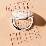 Dior FOREVER NUDE MATTE FILTER Cipria Fissante Perfezionante – Finish Mat e Luminoso 6 di 6 Cipria Fissante Perfezionante – Finish Mat e Luminoso