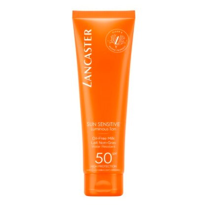 150 ML Lancaster SUN SENSITIVE Latte Corpo Privo Di Oli SPF 50  1 di 3 