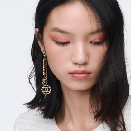 MULTI-EFFECT QUADRA EYESHADOW