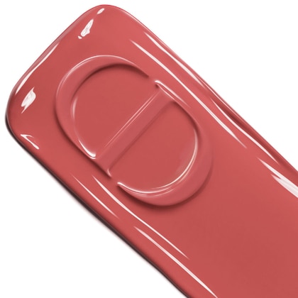 Rossetto dal Finish Brillante e dalla Tenuta Estrema