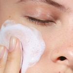 125 ML Clarins DUOX NETTOYANT MOUSSANT APAISANTE Detergente Schiumogeno Lenitivo  2 di 3 Detergente Schiumogeno Lenitivo