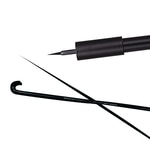 L'Oréal Paris INFAILLIBLE Eyeliner Vinyl Liquido 24H 2 di 2 Eyeliner Vinyl Liquido 24H