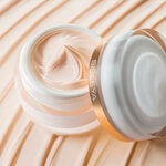 50 ML Sisley SISLEYA Trattamento Integrale Anti-Età Per Pelle Secca O Molto Secca  4 di 8 Trattamento Integrale Anti-Età Per Pelle Secca O Molto Secca