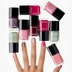  CHANEL LE VERNIS Smalto Colore e Brillantezza - Lunga Tenuta  6 di 6 Smalto Colore e Brillantezza - Lunga Tenuta