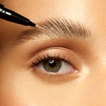 ASTRA MAKE-UP GEISHA BROWS Micro Precision Pen - Penna Sopracciglia 2 di 4 Micro Precision Pen - Penna Sopracciglia