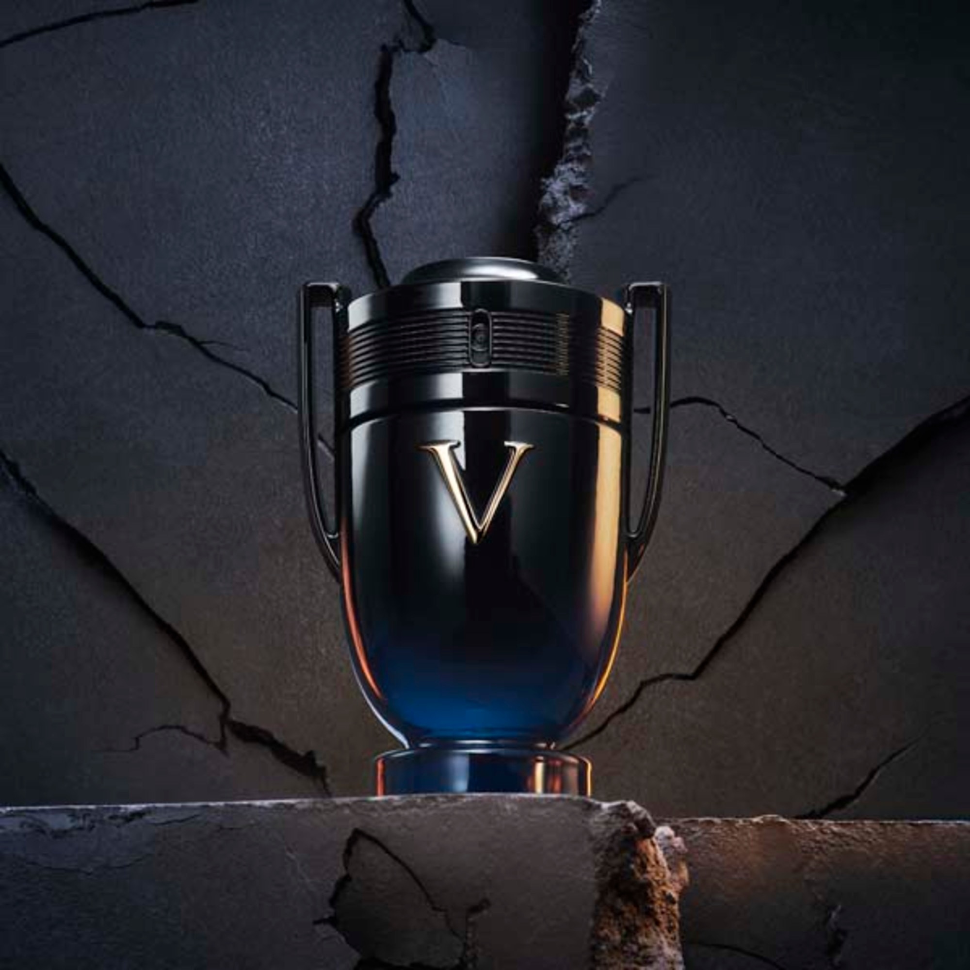 50 ML Rabanne INVICTUS VICTORY ELIXIR Parfum Intense 9 di 9 Parfum Intense