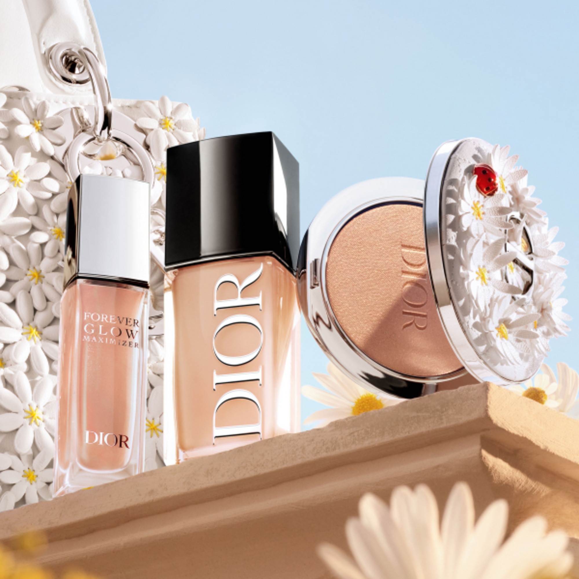  Dior DIOR FOREVER GLOW MAXIMIZER Illuminante Liquido a Lunga Tenuta  1 di 4 