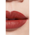  CHANEL ROUGE ALLURE VELVET EDIZIONE LIMITATA - IL ROSSETTO VELLUTATO LUMINOSO  4 di 8 EDIZIONE LIMITATA - IL ROSSETTO VELLUTATO LUMINOSO