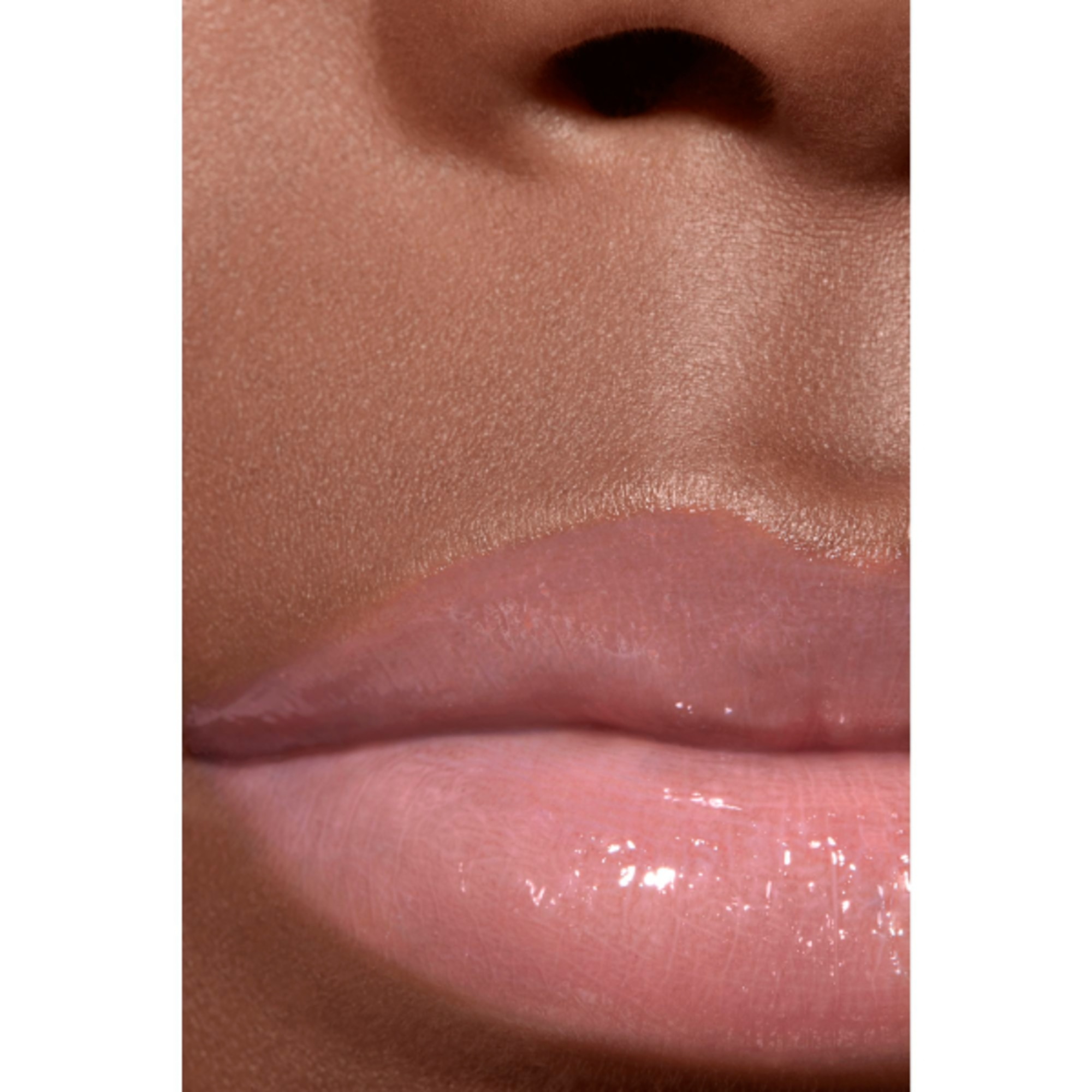 CHANEL ROUGE COCO HYDRA GLOSS GLOSS IDRATANTE E LEVIGANTE ULTRA-BRILLANTE 5 di 8 GLOSS IDRATANTE E LEVIGANTE ULTRA-BRILLANTE
