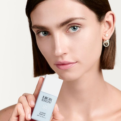 Base Make-up Schiarente – Correzione Cromatica – SPF 50 PA+++