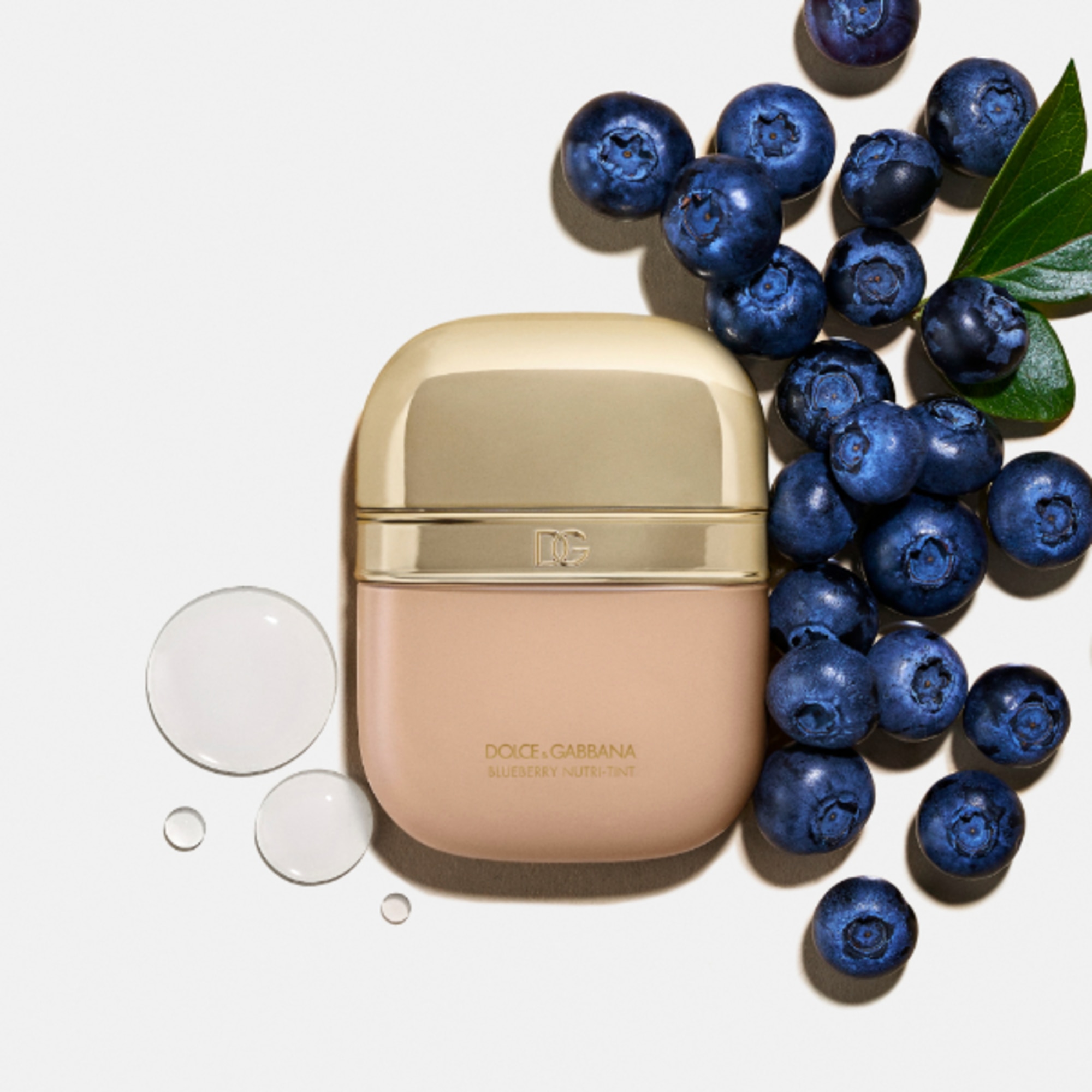 Dolce&Gabbana BLUEBERRY BUTRI-TINT Crema Colorata Idratante e Illuminante per la Pelle 1 di 6