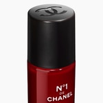 15 ML CHANEL N°1 DE CHANEL SIERO OCCHI RIVITALIZZANTE LEVIGARE - DEFATICARE - APRIRE LO SGUARDO  3 di 4 LEVIGARE - DEFATICARE - APRIRE LO SGUARDO