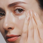 17 ML Shiseido FUTURE SOLUTION LX Eye and Lip Contour Regenerating Cream 2 di 5 Eye and Lip Contour Regenerating Cream