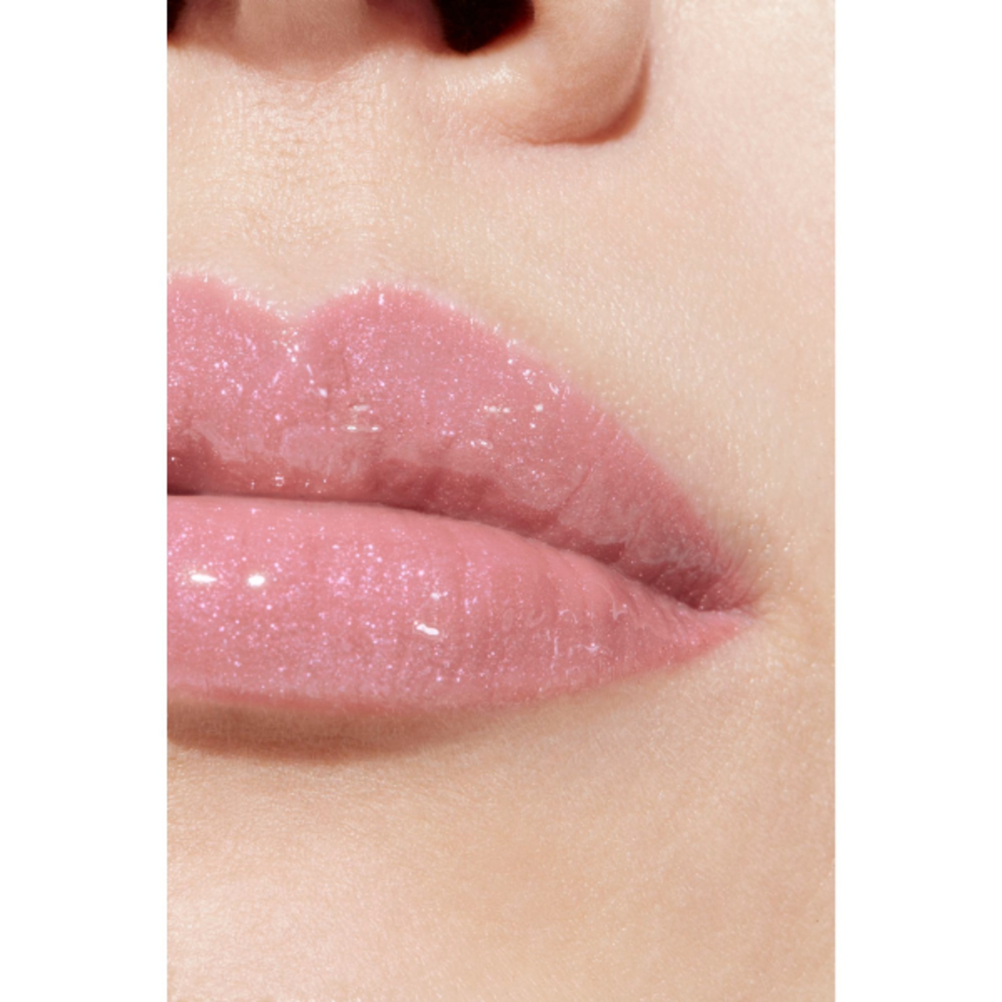 CHANEL ROUGE COCO HYDRA GLOSS GLOSS IDRATANTE E LEVIGANTE ULTRA-BRILLANTE 6 di 8 GLOSS IDRATANTE E LEVIGANTE ULTRA-BRILLANTE