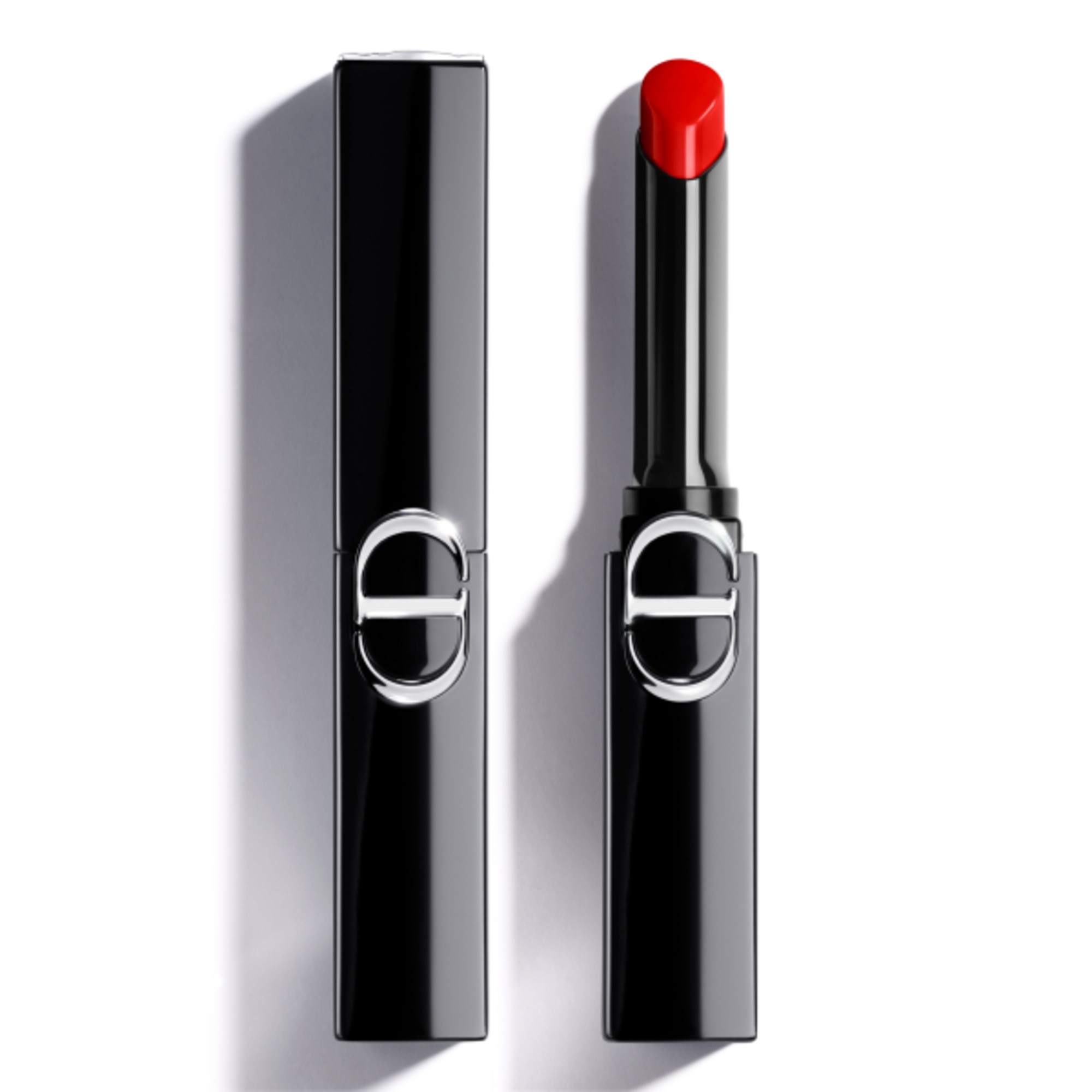 Dior ROUGE DIOR ON STAGE Rossetto dal Finish Brillante e dalla Tenuta Estrema 1 di 6 Rossetto dal Finish Brillante e dalla Tenuta Estrema