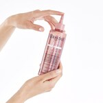 250 ML Kerastase CHROMA ABSOLUE Soin Acide Gloss ristrutturante  2 di 3 Soin Acide Gloss ristrutturante