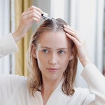 Hair Rituel by Sisley HAIR RITUEL Soin Lavant Antipelliculaire Apaisant - Shampoo antiforfora senza solfati 10 di 10 Soin Lavant Antipelliculaire Apaisant - Shampoo antiforfora senza solfati