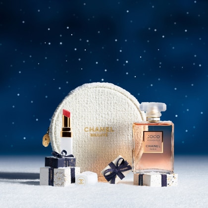 THE SIGNATURE LOOK SET