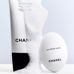 150 ML CHANEL LA MOUSSE CREMA DETERGENTE SCHIUMOGENA ALLA CAMELIA 6 di 7 CREMA DETERGENTE SCHIUMOGENA ALLA CAMELIA