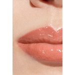 CHANEL ROUGE COCO HYDRA GLOSS GLOSS IDRATANTE E LEVIGANTE ULTRA-BRILLANTE 4 di 8 GLOSS IDRATANTE E LEVIGANTE ULTRA-BRILLANTE