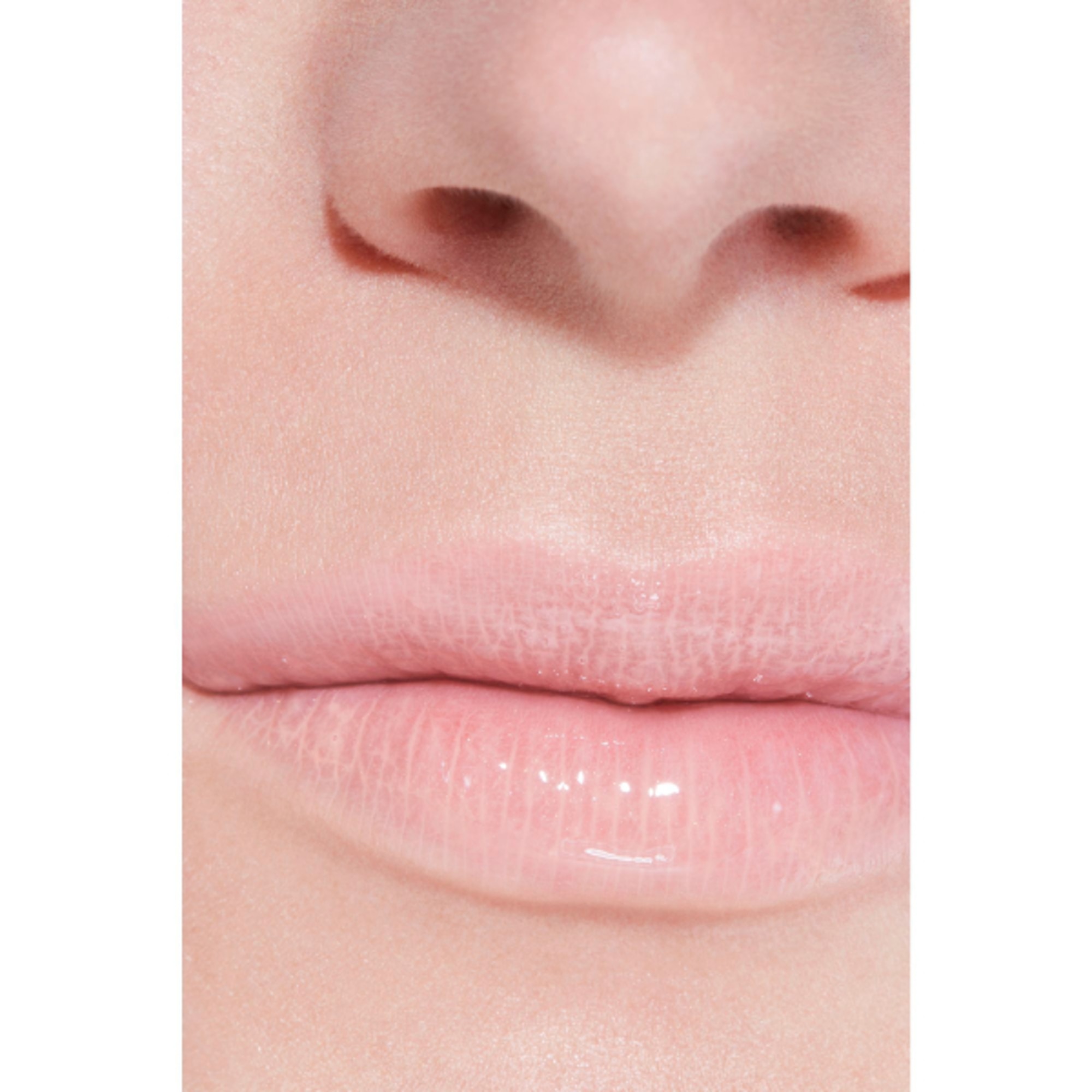 CHANEL ROUGE COCO HYDRA GLOSS GLOSS IDRATANTE E LEVIGANTE ULTRA-BRILLANTE 6 di 8 GLOSS IDRATANTE E LEVIGANTE ULTRA-BRILLANTE