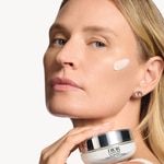 50 ML Dior CAPTURE CRÈME RICHE Crema Viso Texture Ricca – Correzione Antietà – Rughe e Compattezza  4 di 5 Crema Viso Texture Ricca – Correzione Antietà – Rughe e Compattezza