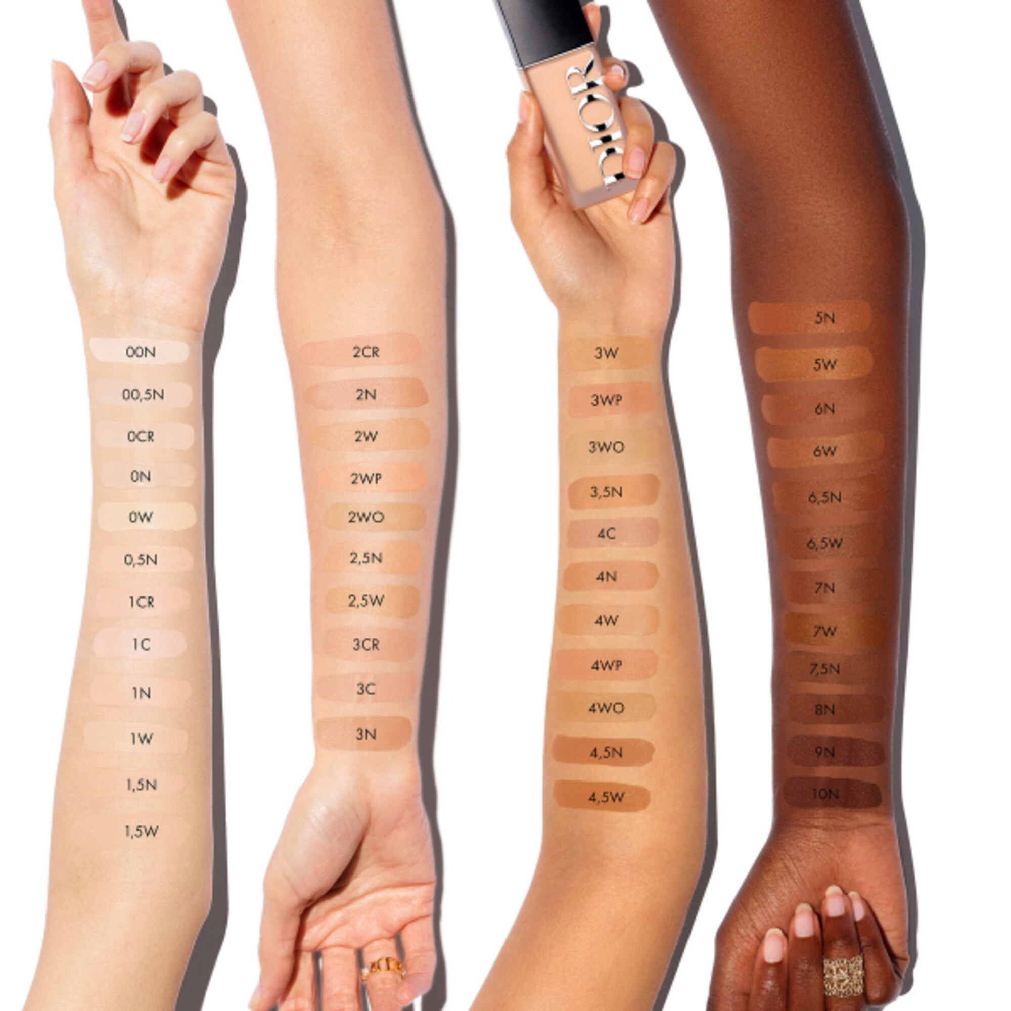 Dior DIOR FOREVER SKIN WEAR Fondotinta Mat Naturale Effetto Blur – Lunga Tenuta 24 Ore  1 di 6 