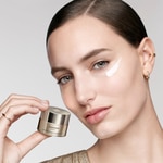 15 ML Lancaster GOLDEN LIFT Eye-Lifting Cream 6 di 7 Eye-Lifting Cream