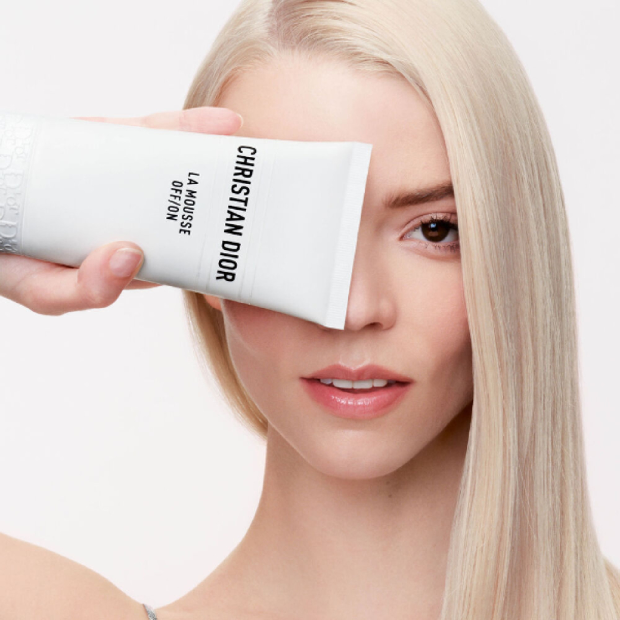 Mousse Detergente, Purificante e Idratante per il Viso