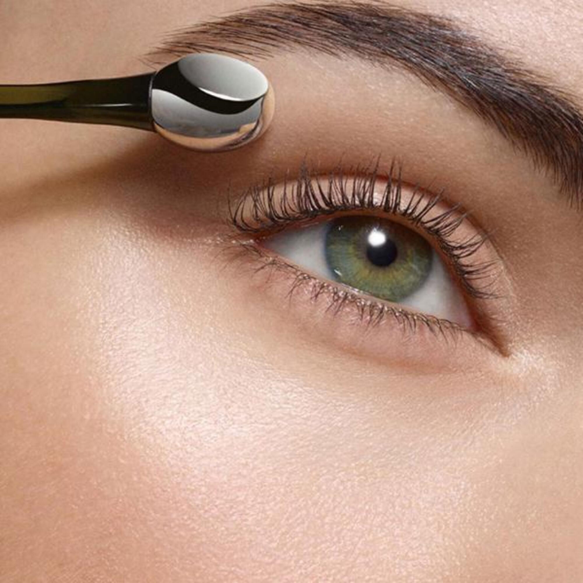 The Lifting Eye Serum