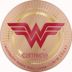 8 G Catrice WONDER WOMAN Multiglow Magic Illuminante Viso 1 di 2 Multiglow Magic Illuminante Viso