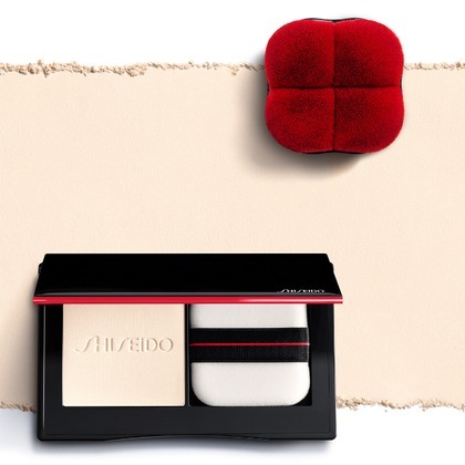  Shiseido SYNCHRO SKIN INVISIBLE SILK PRESSED POWDER Cipria Compatta  1 di 2 