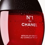 50 ML CHANEL N°1 DE CHANEL SIERO BRUME ALLA CAMELIA ROSSA&nbsp; PROTEGGERE - LENIRE - RAVVIVARE LA LUMINOSITÀ  5 di 8 SIERO BRUME ALLA CAMELIA ROSSA&nbsp; PROTEGGERE - LENIRE - RAVVIVARE LA LUMINOSITÀ