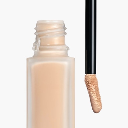ULTRAWEAR – ALL-DAY COMFORT – FLAWLESS FINISH CONCEALER
