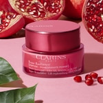 50 ML Clarins ROSE RADIANCE Multi Intensive - Effetto Liftante, Illuminante e Anti-età 2 di 3 Multi Intensive - Effetto Liftante, Illuminante e Anti-età