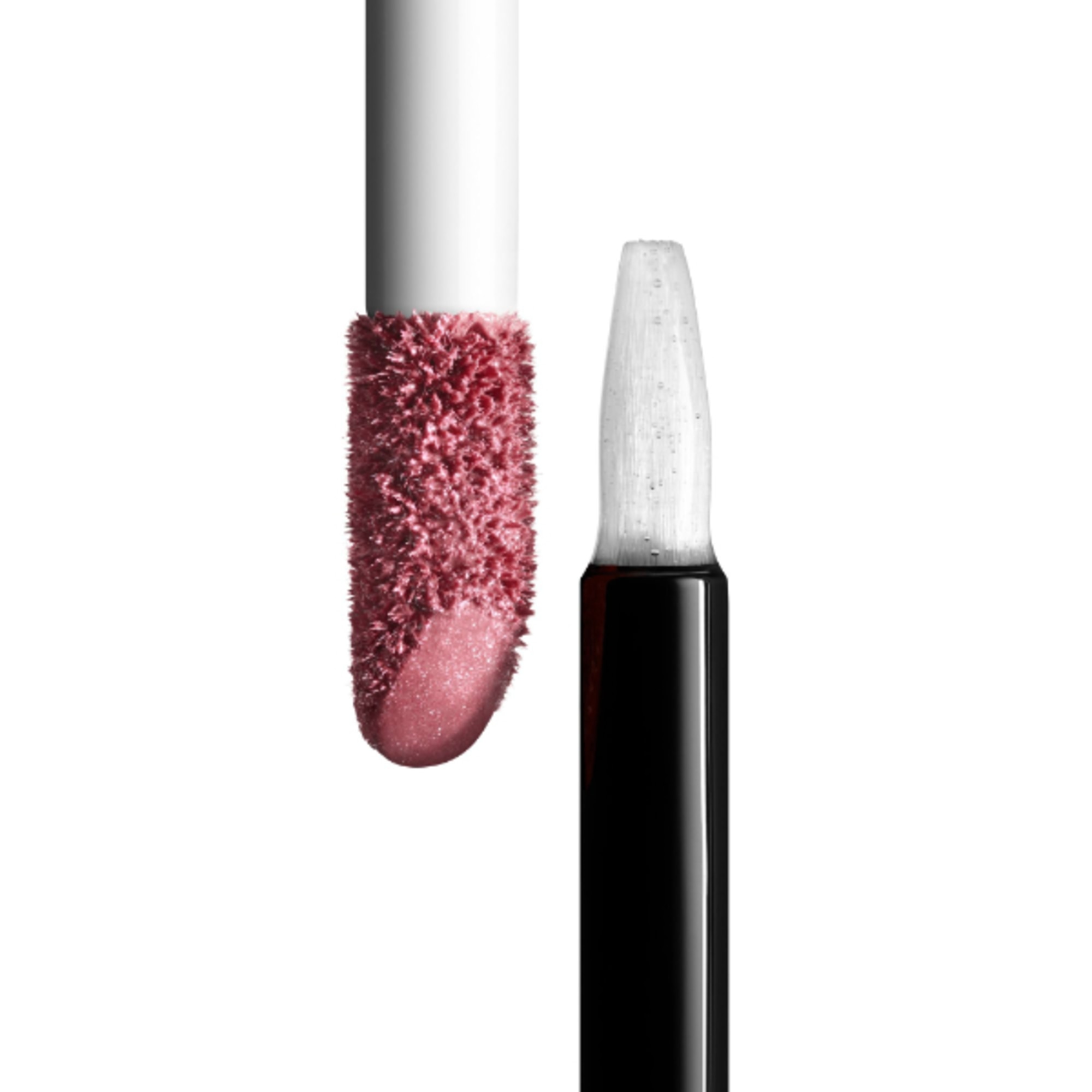 CHANEL LE ROUGE DUO ULTRA TENUE DUO LABBRA A LUNGA TENUTA 3 di 8 DUO LABBRA A LUNGA TENUTA