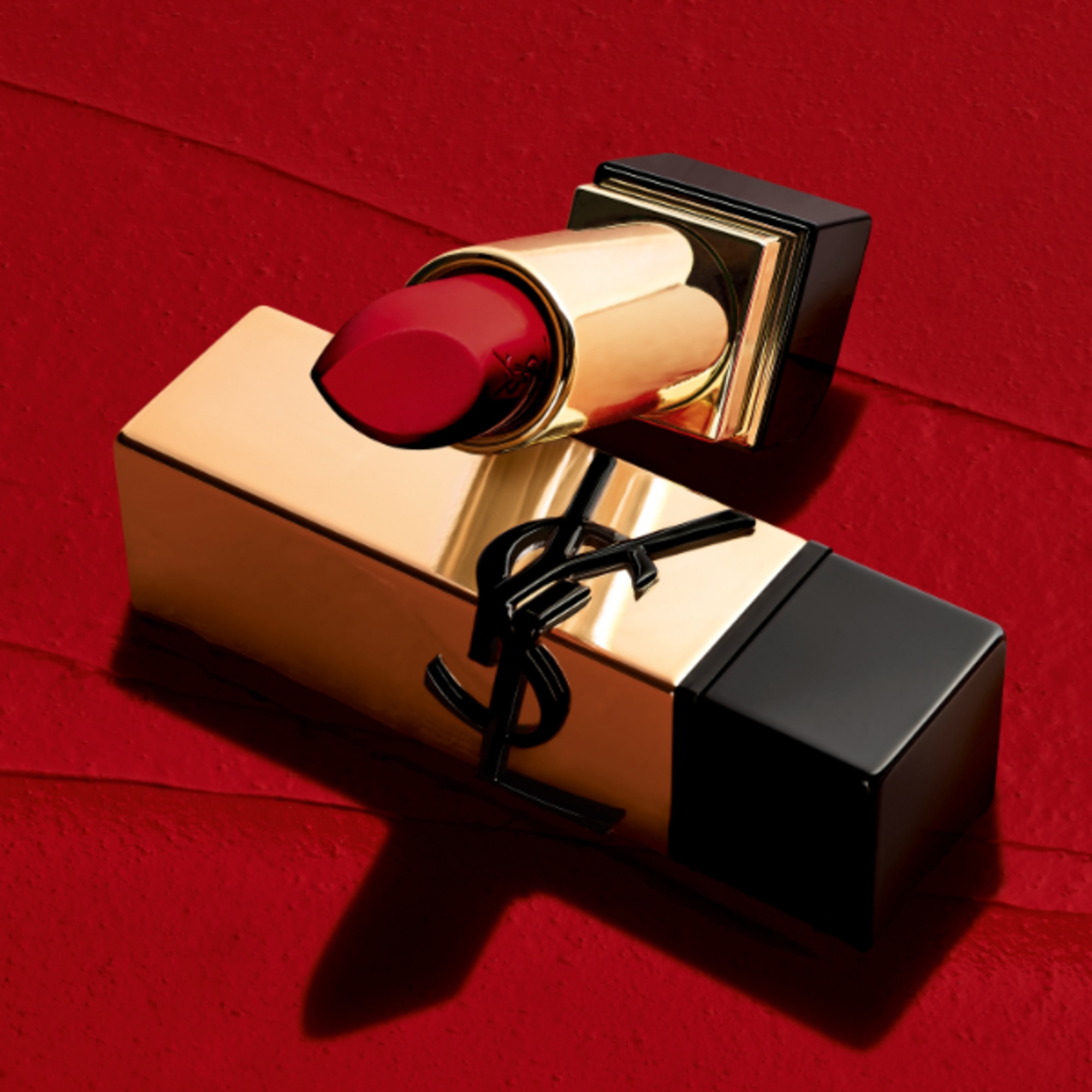 Yves Saint Laurent ROUGE PUR COUTURE Rossetto Satinato 1 di 3