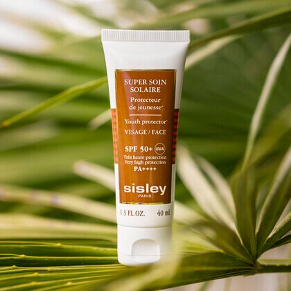 40 ML Sisley SUPER SOIN SOLAIRE VISAGE SPF50+ Super Soin Solaire Visage SPF 50+  1 di 4 