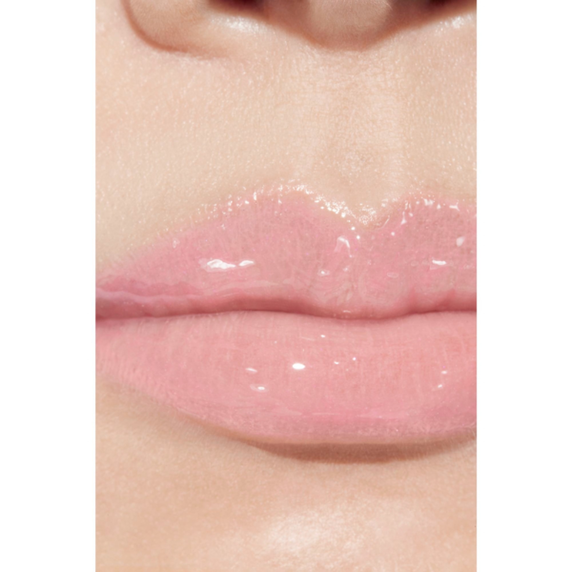 CHANEL ROUGE COCO HYDRA GLOSS GLOSS IDRATANTE E LEVIGANTE ULTRA-BRILLANTE 4 di 8 GLOSS IDRATANTE E LEVIGANTE ULTRA-BRILLANTE