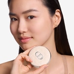  Dior FOREVER NUDE RADIANT FILTER Cipria Fissante Perfezionante – Finish Luminoso  4 di 5 Cipria Fissante Perfezionante – Finish Luminoso